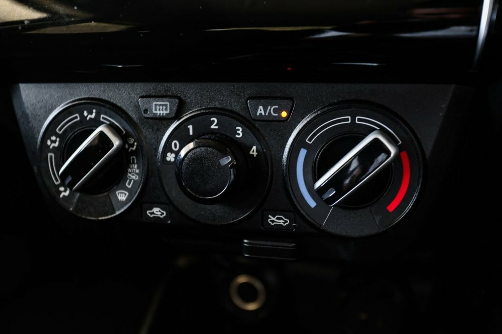 Suzuki Swift Dualjet Mhev Sz-l Hatchback Black #42