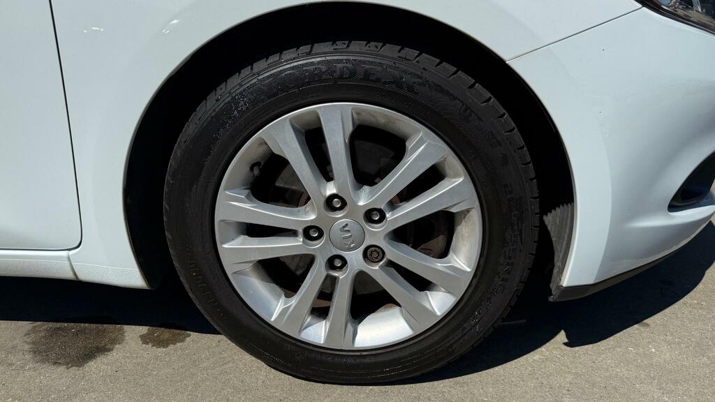 Kia Ceed 1.6 Crdi Ecodynamics 3 Sportswagon Euro 5 Ss Silver #27