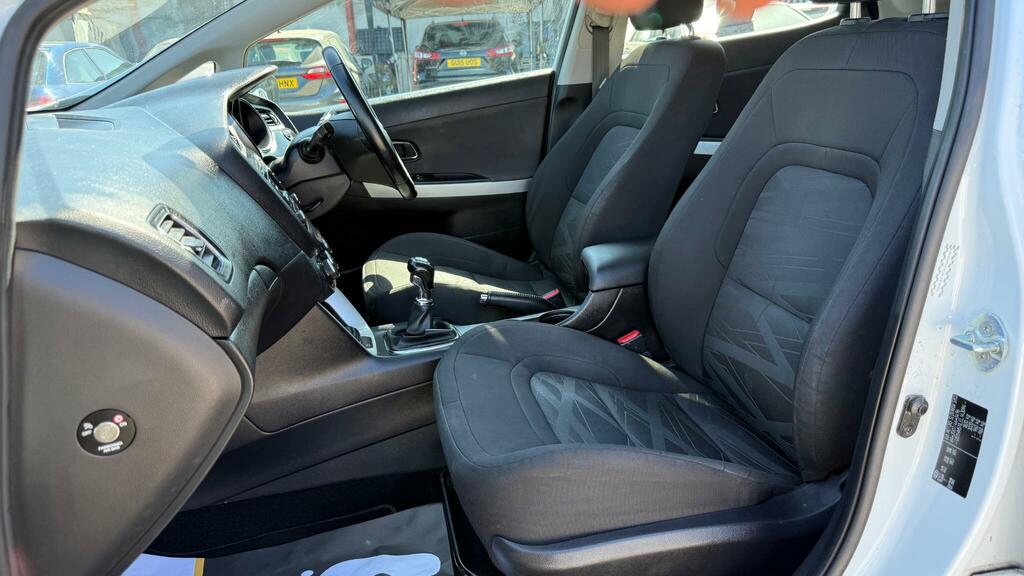 Kia Ceed 1.6 Crdi Ecodynamics 3 Sportswagon Euro 5 Ss Silver #35