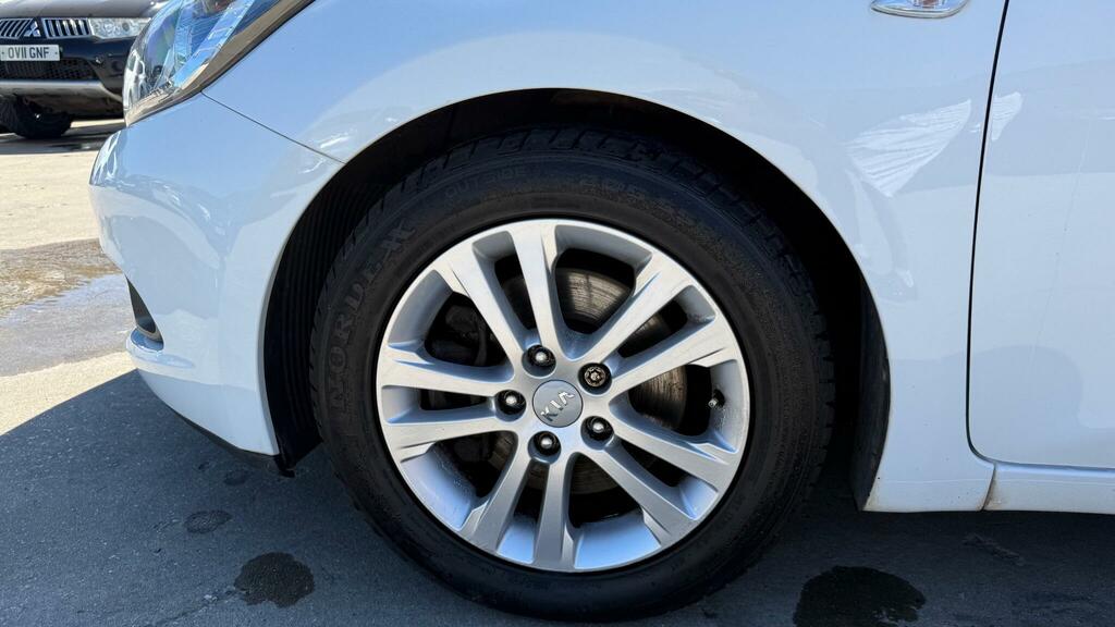 Kia Ceed 1.6 Crdi Ecodynamics 3 Sportswagon Euro 5 Ss Silver #28