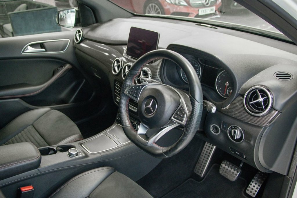 Mercedes-Benz B Class 2.1L Amg Line White #3
