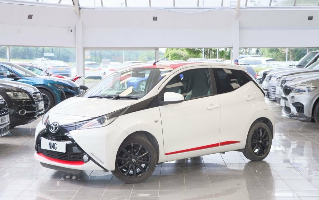 Toyota Aygo 1L X-press White