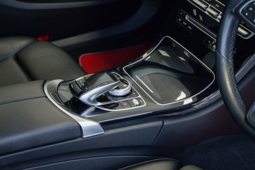 Mercedes-Benz C Class 2.1L Se Executive Edition KO66CXC Black #3