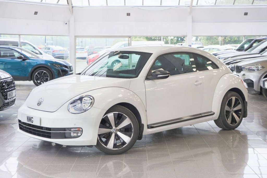Volkswagen Beetle 2L Sport White