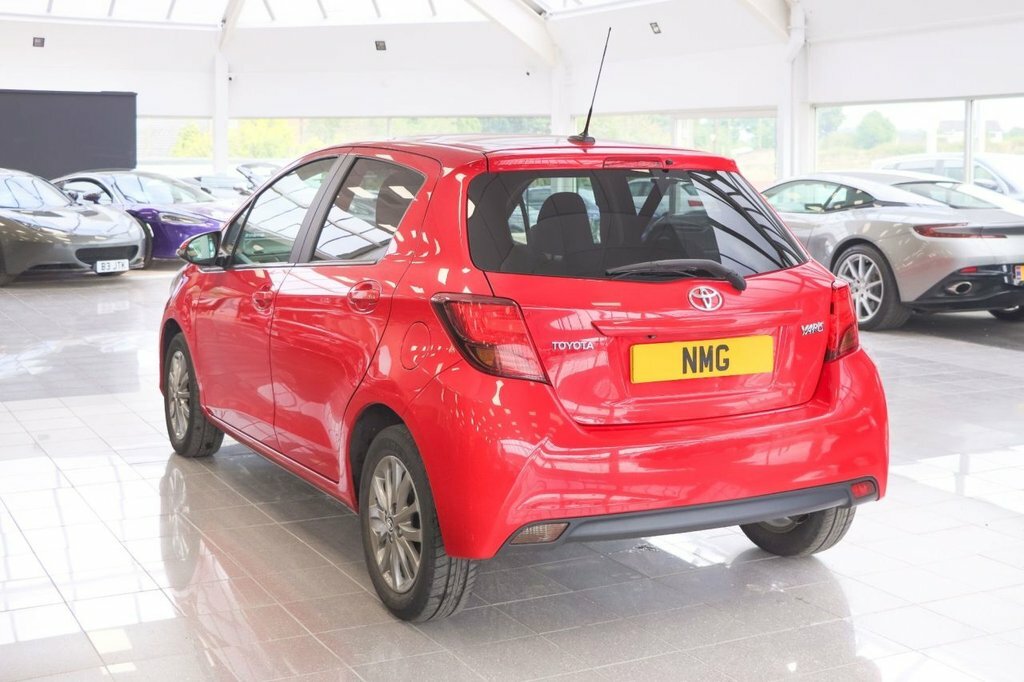 Toyota Yaris 1.3L Icon NK17LKC Red #4