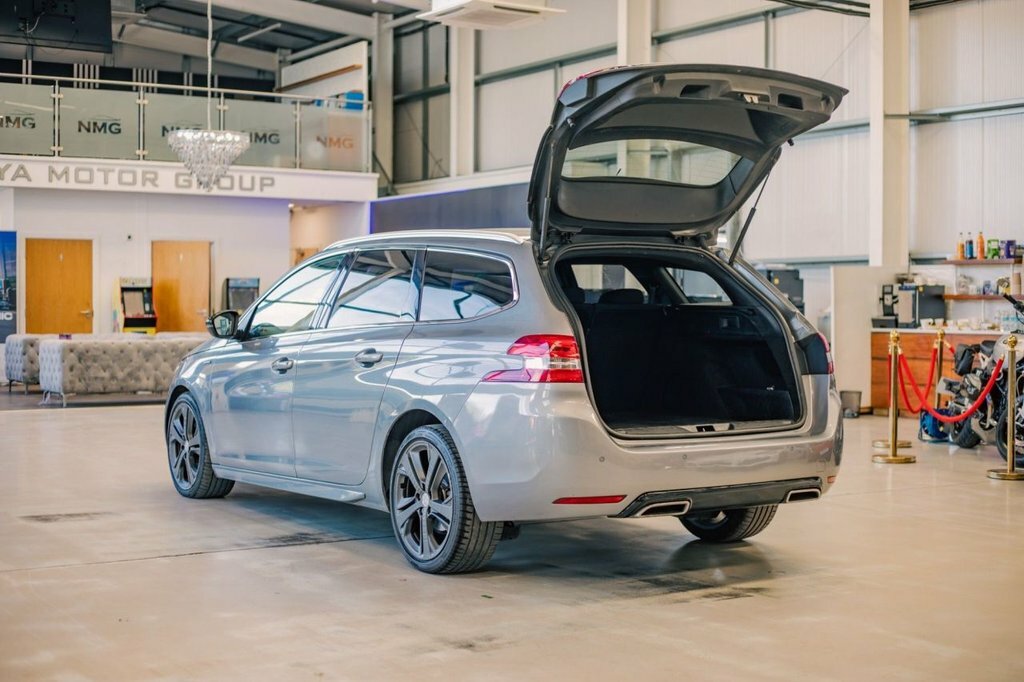 Peugeot 308 SW 1.2 Puretech Ss Sw Active 130 Bhp Silver #30