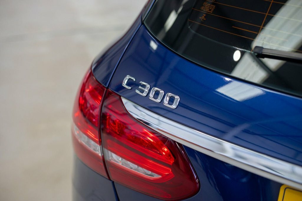 Mercedes-Benz C Class 2.1L Amg Line Blue #6