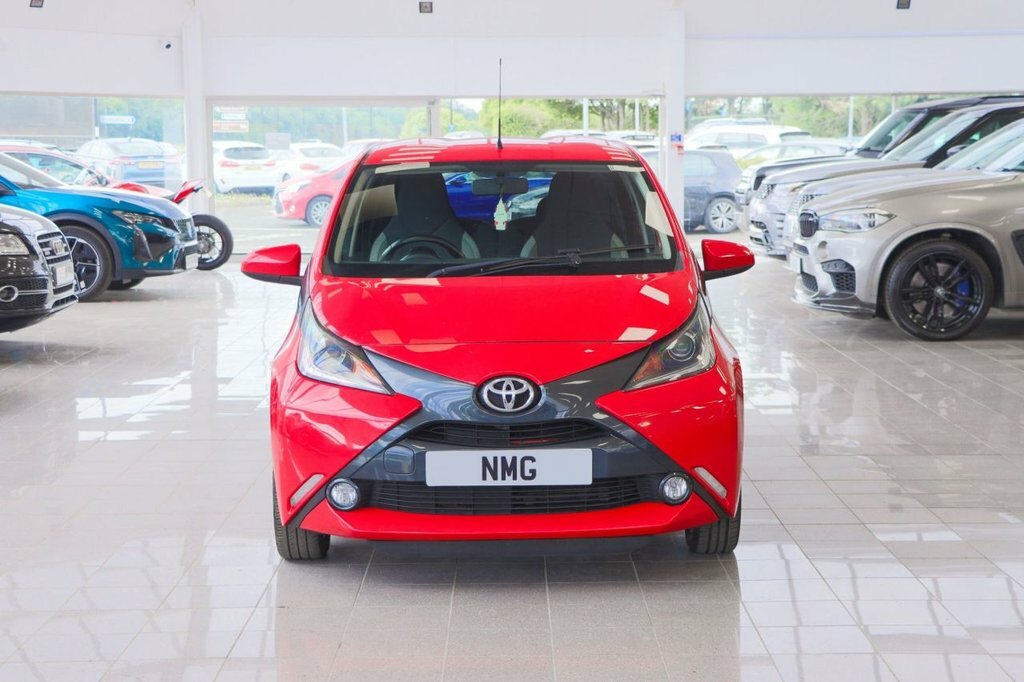 Toyota Aygo 1L X-style NX18YBM Red #6