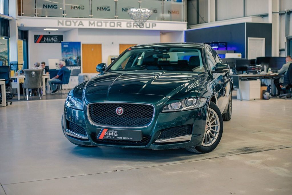 Jaguar XF 2L Prestige Green #4