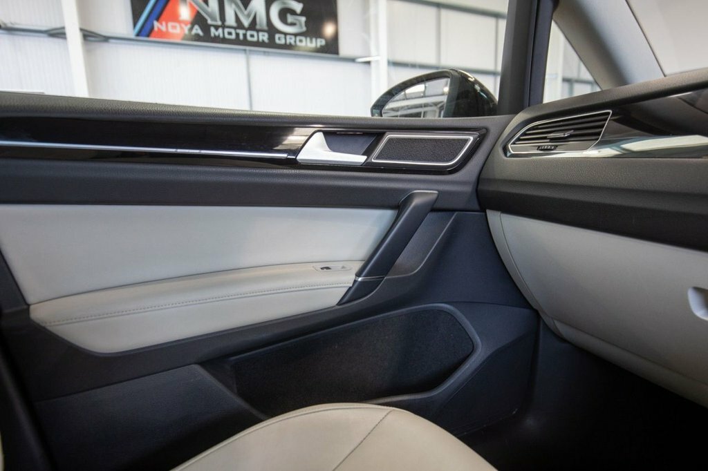 Volkswagen Golf SV 1.4 Tsi Bluemotion Tech Se Mpv Dsg Euro Silver #25