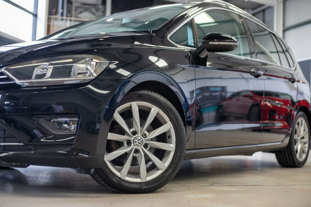 Volkswagen Golf SV 1.4L Gt Black #5