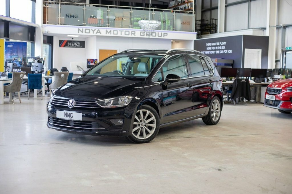 Volkswagen Golf SV 1.4L Gt Black #4