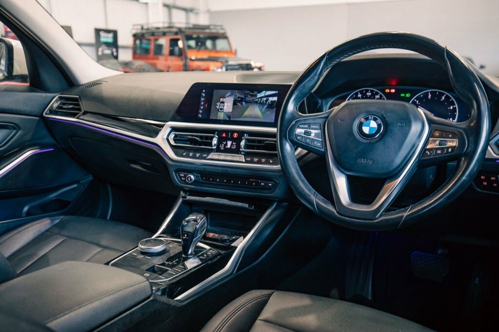 BMW 3 Series 2L Se YL19ZKZ White #2