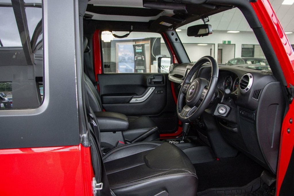 Jeep Wrangler Suv 2.8 Wrangler 2-Door My16 75Th Anniversary 2.8 Green #26