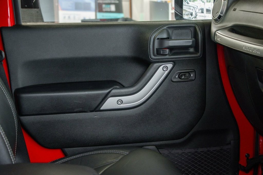 Jeep Wrangler Suv 2.8 Wrangler 2-Door My16 75Th Anniversary 2.8 Green #29
