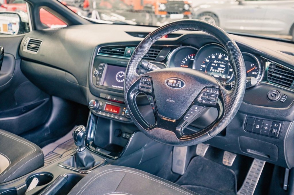 Kia Proceed 1.6L Gt-line White