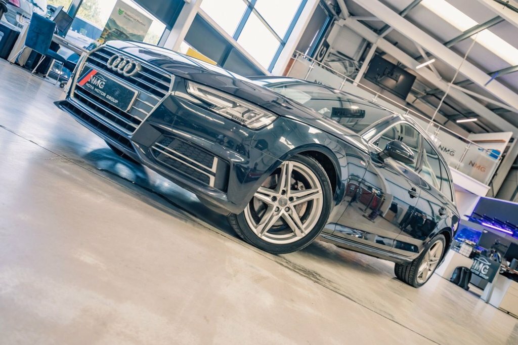 Audi A4 Avant 2L S Line Blue #4