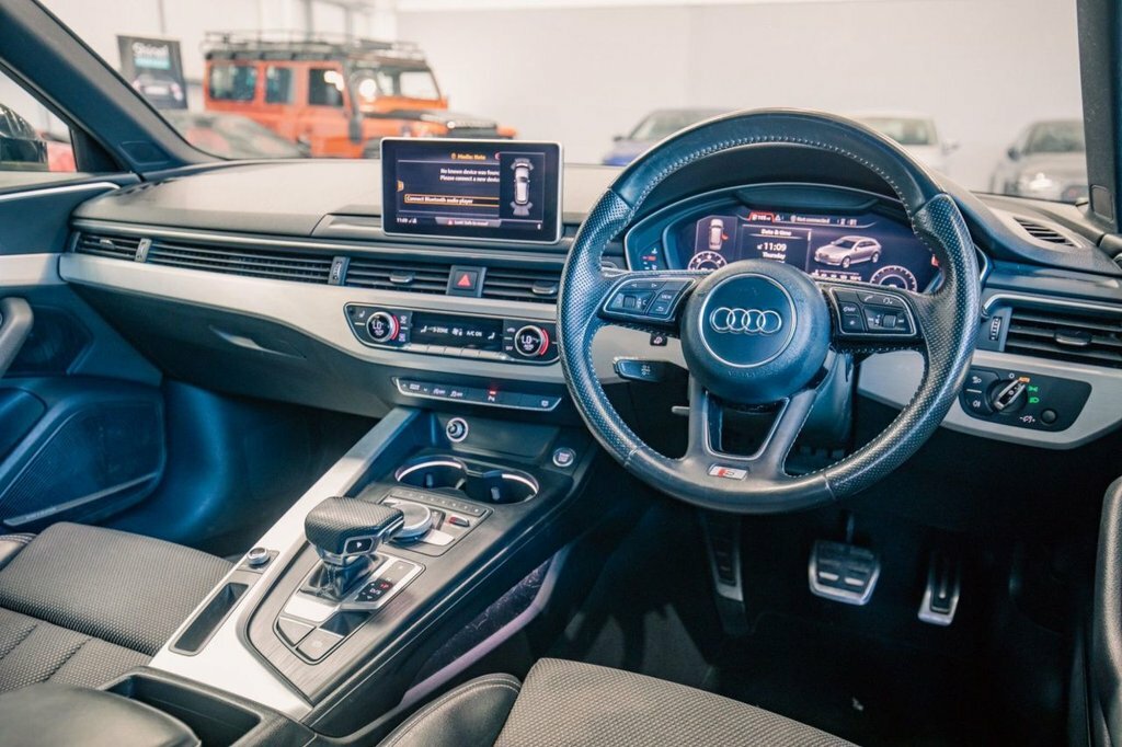 Audi A4 Avant 2L S Line Blue