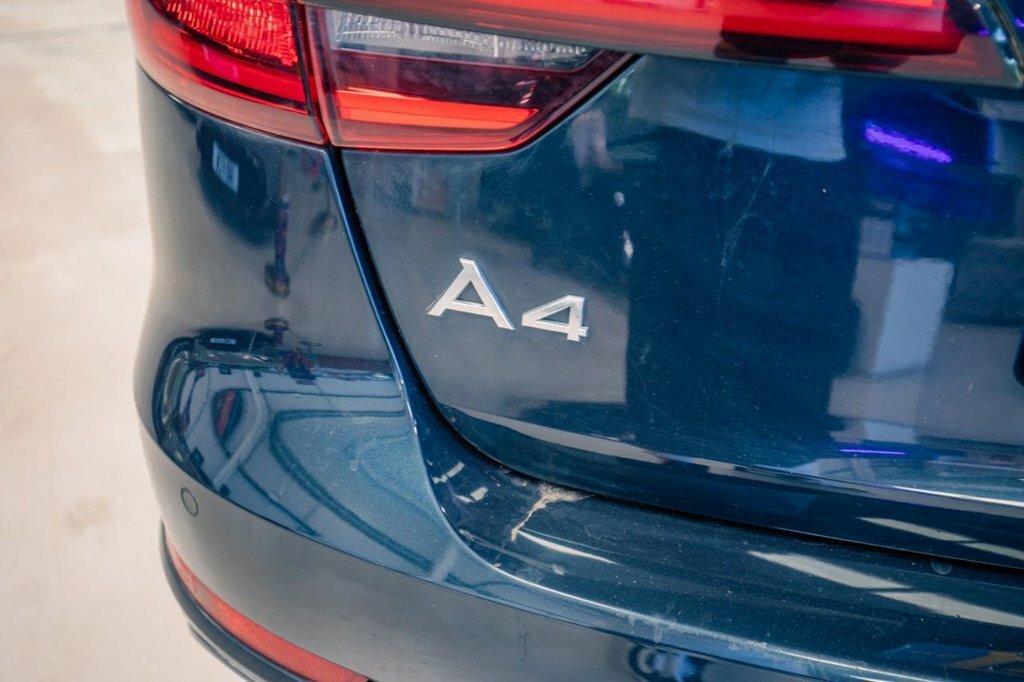 Audi A4 Avant 2L S Line Blue #6
