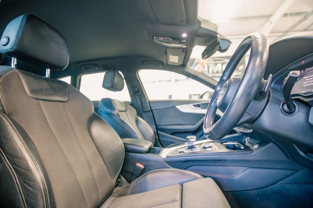 Audi A4 Avant 2L S Line Blue #2