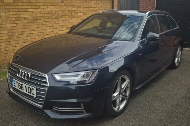 Audi A4 Avant 2L S Line Blue