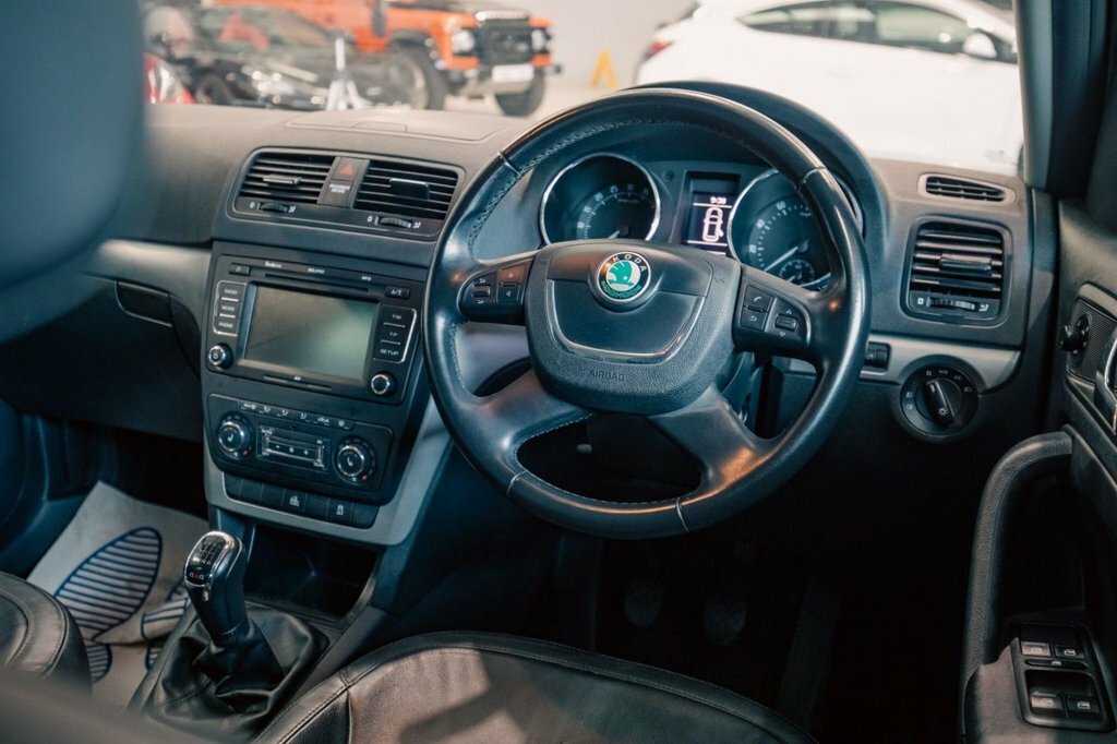 Skoda Yeti 2L Elegance Brown #2