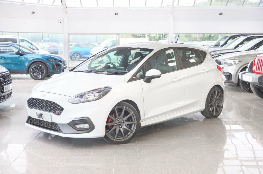 Ford Fiesta 1.5L St-3 White