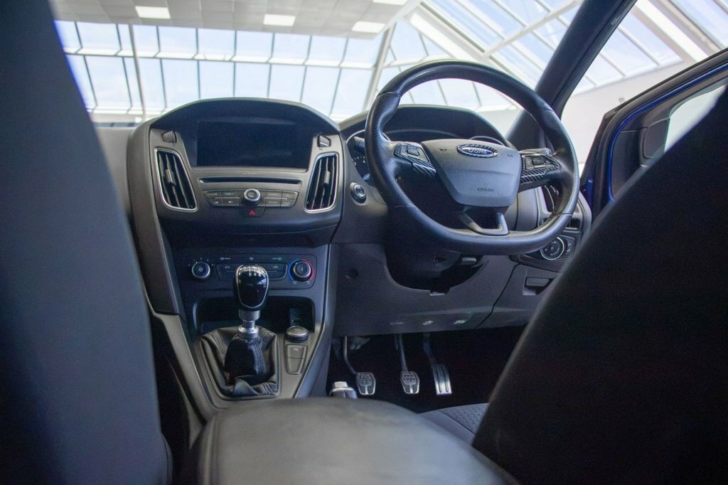 Ford Focus 1L St-line ST18VPR Blue #2