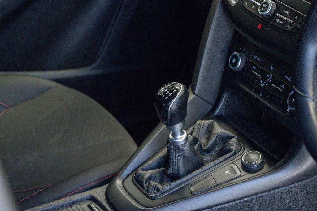 Ford Focus 1L St-line ST18VPR Blue #3