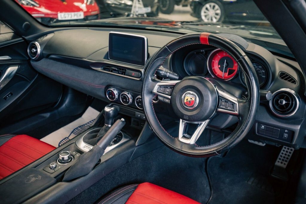 Abarth 124 Spider 1.4L Null Black