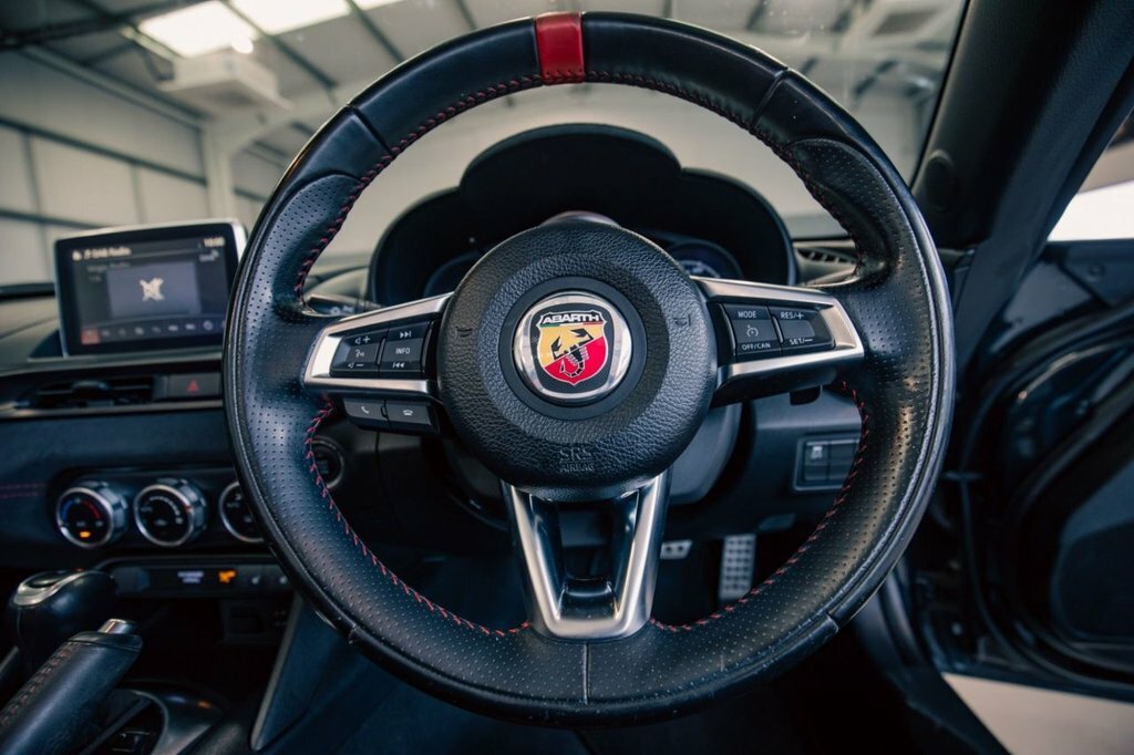 Abarth 124 Spider Spider Multiair White #9