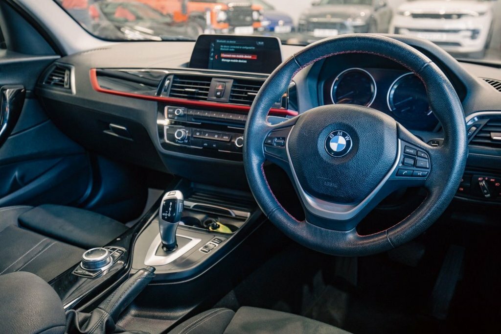 BMW 1 Series 1.5L Sport Black