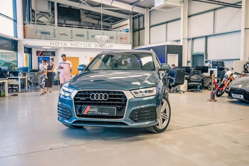 Audi Q3 2L S Line Plus FN65LUZ Blue #4