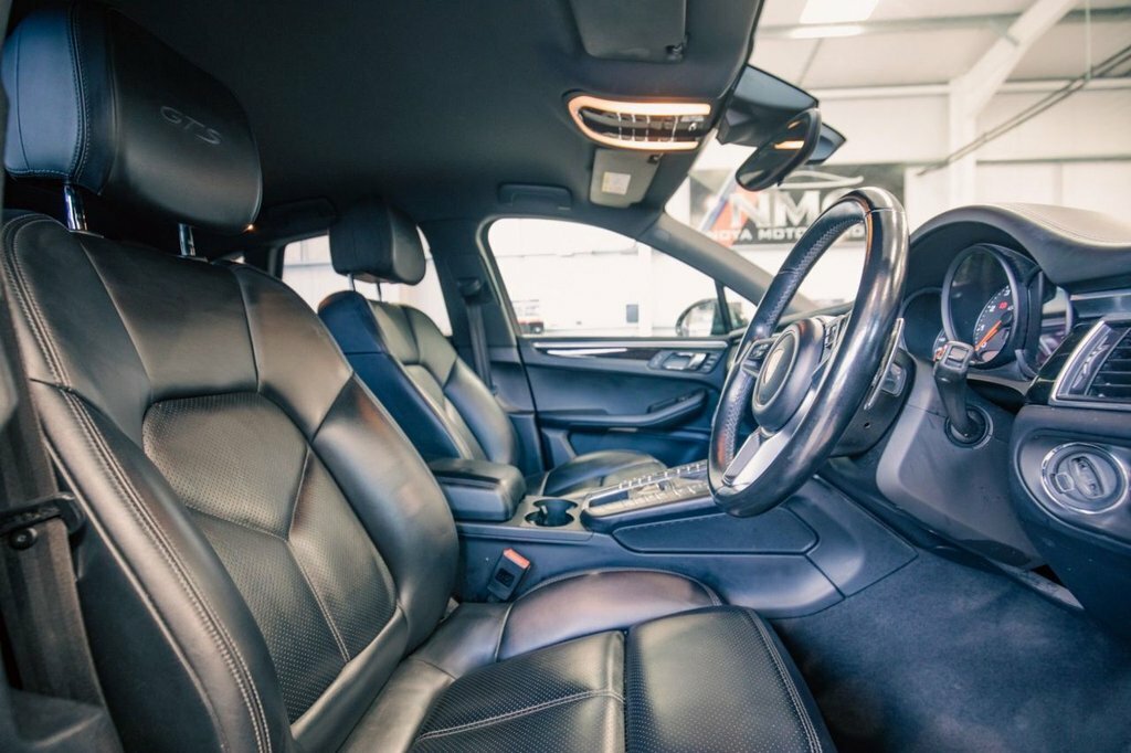 Porsche Macan 3L Gts Grey #2