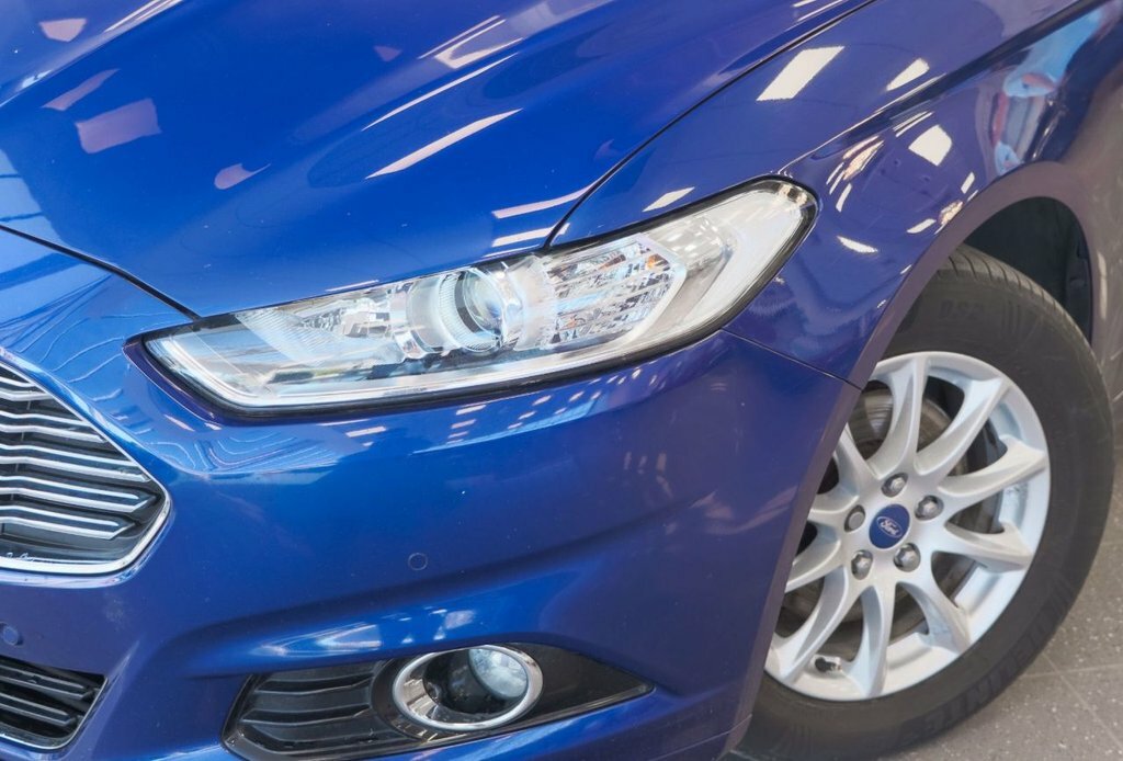 Ford Mondeo 2L Titanium Blue #4