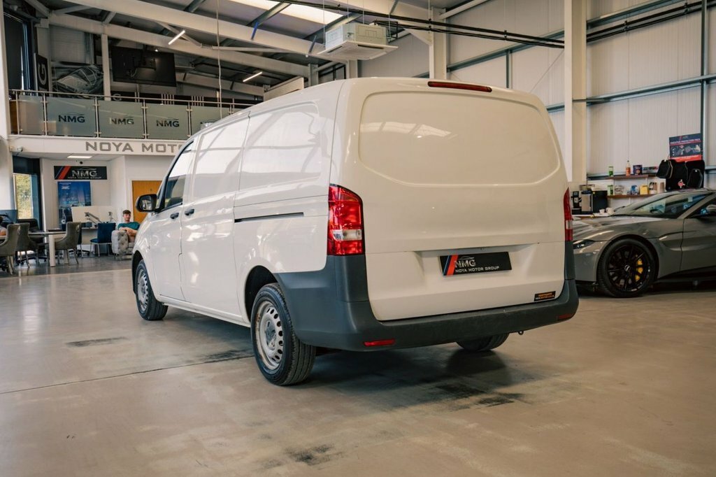 Mercedes-Benz Vito Panel Van 1.6 111 Cdi 2018 White #23