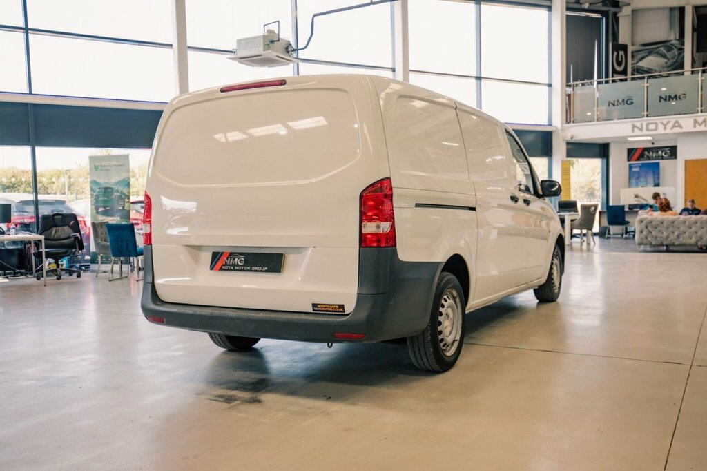 Mercedes-Benz Vito Panel Van 1.6 111 Cdi 2018 White #21