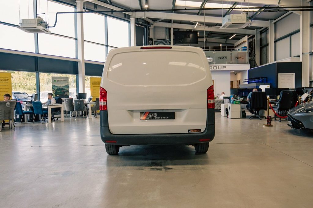 Mercedes-Benz Vito Panel Van 1.6 111 Cdi 2018 White #22