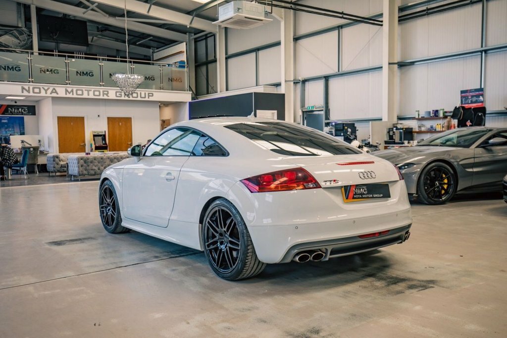 Audi TTS Coupe 2.0 Tfsi Black Edition 201313 Grey #24