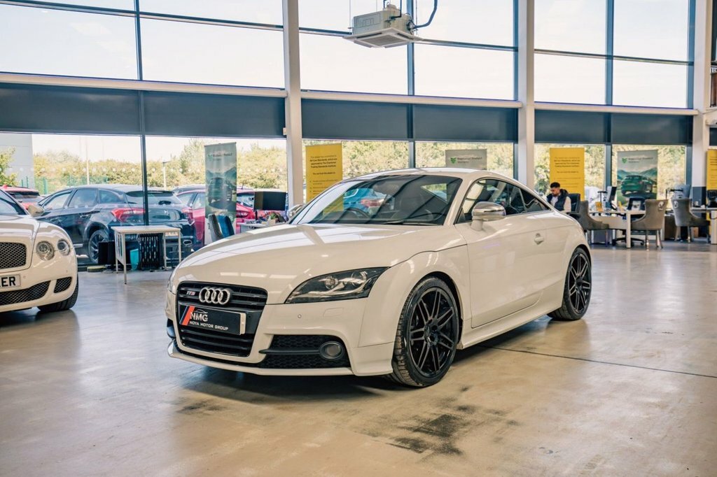 Audi TTS 2L Black Edition White #6