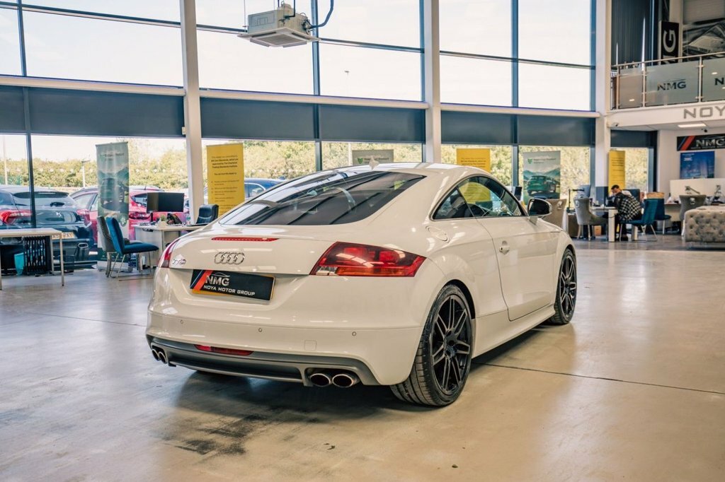 Audi TTS Coupe 2.0 Tfsi Black Edition 201313 Grey #22