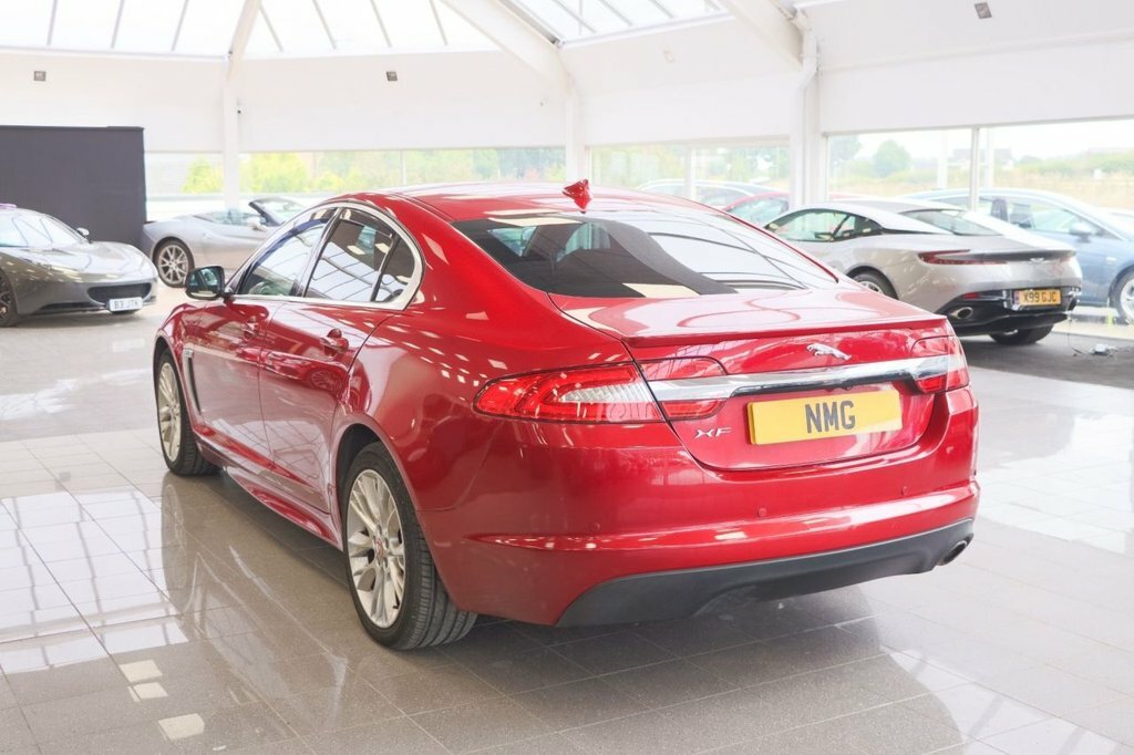 Jaguar XF 2.2L Sport Red #4