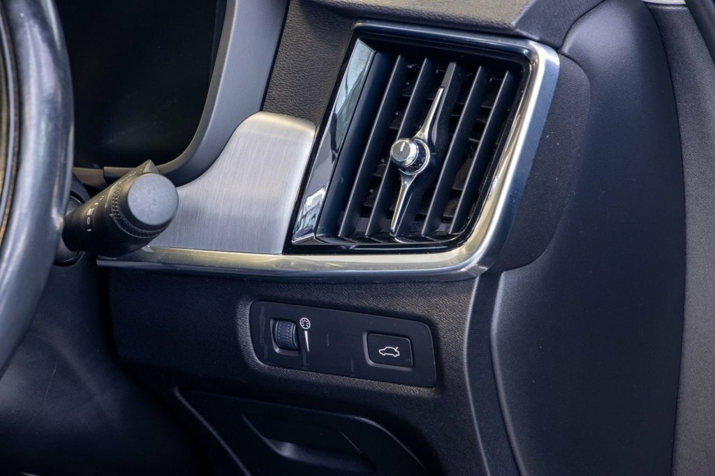Volvo S90 D4 Inscription Silver #39