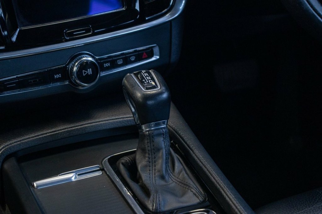 Volvo S90 D4 Inscription Silver #47
