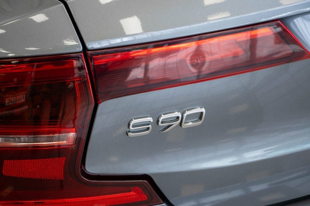 Volvo S90 D4 Inscription Silver #16
