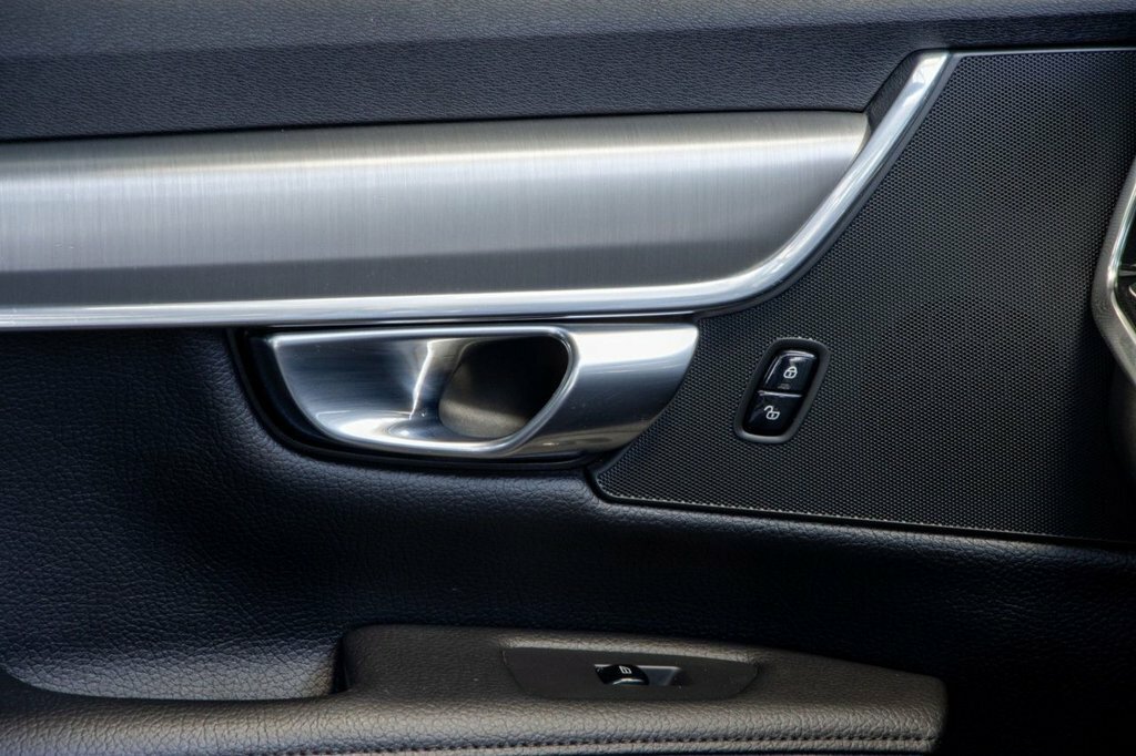 Volvo S90 D4 Inscription Silver #38