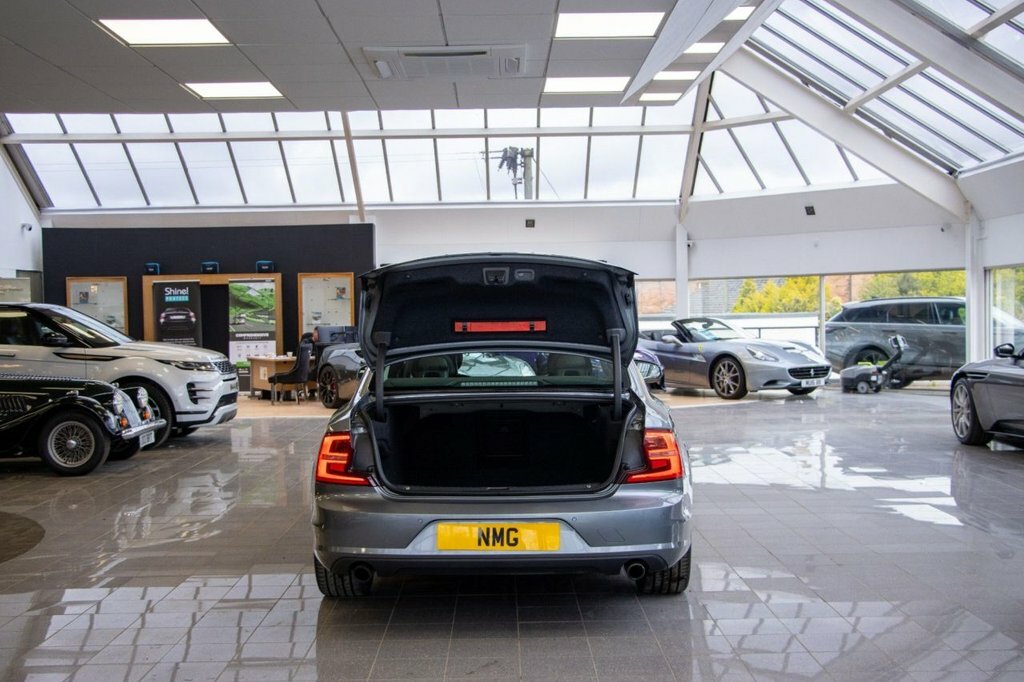Volvo S90 D4 Inscription Silver #11