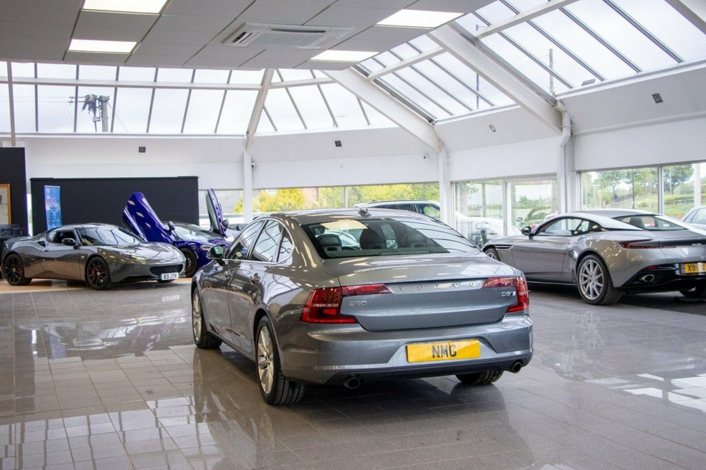Volvo S90 2L Momentum Grey #3