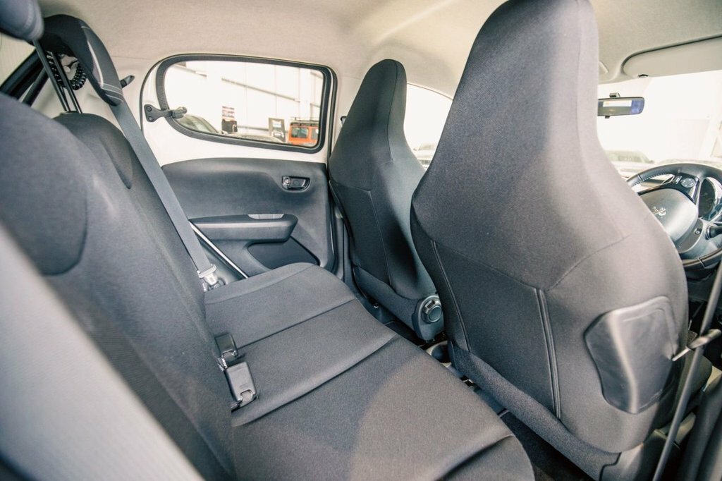 Peugeot 108 1.2L Allure White #6