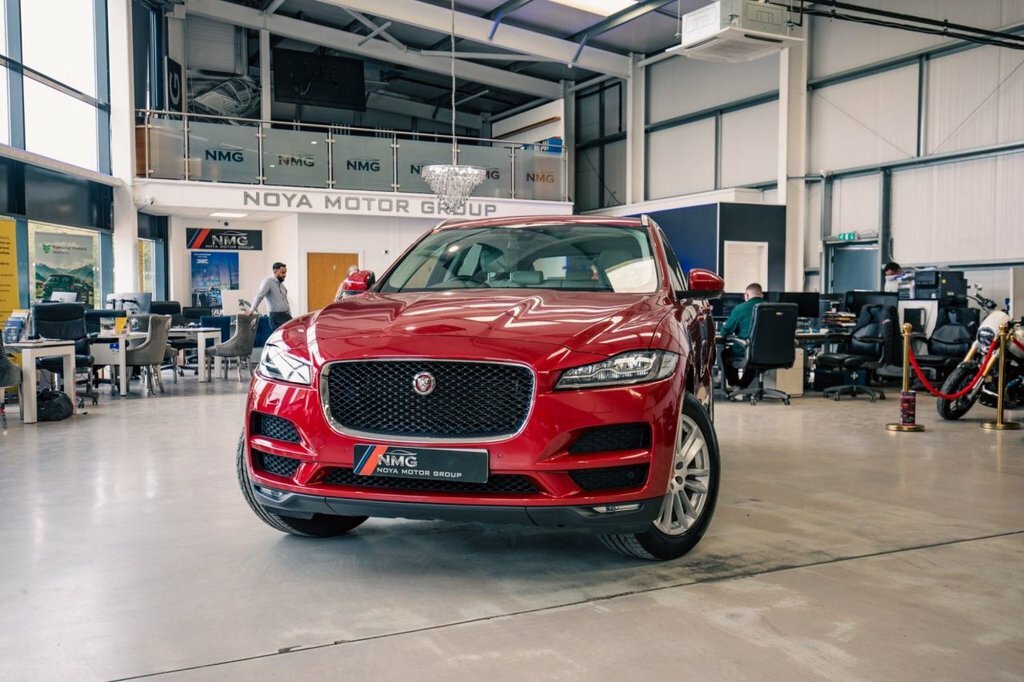 Jaguar F-Pace 2L Portfolio VO66ATU Red #3